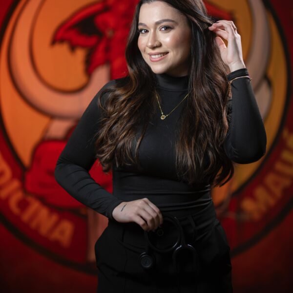 Laura Melo Romeiro